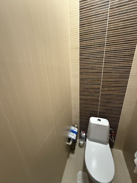 Четырехкомнатная квартира в коттедже на СухомФонтане.Гараж.Автономка.