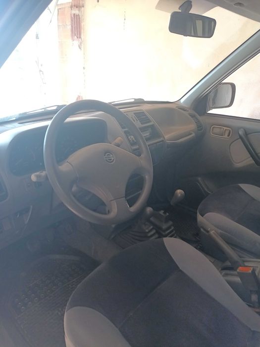 Nissan terrano 2.7 td