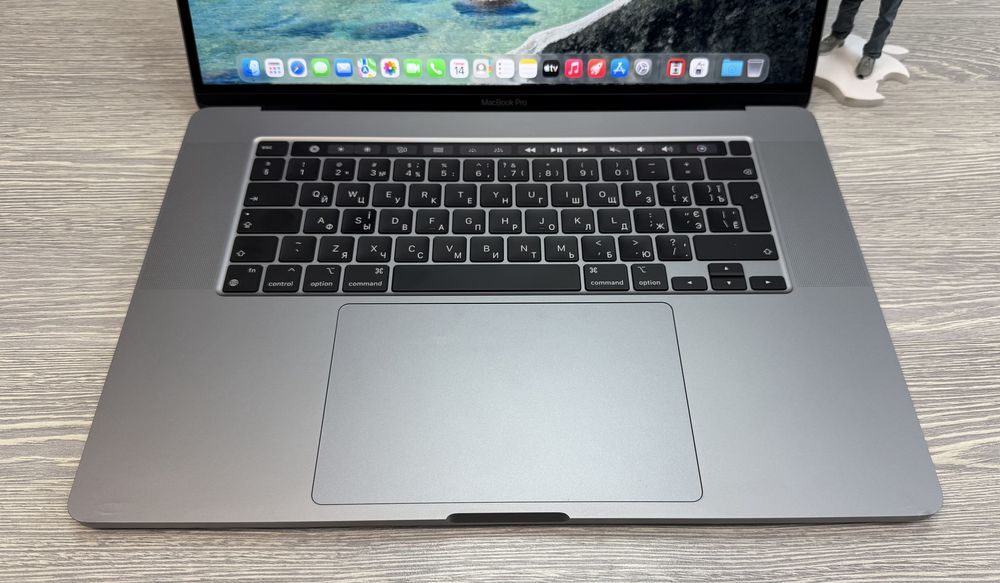 MacBook Pro 16  i9 / RAM 32 / SSD 512 GB / Space Grey / 2019