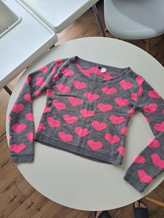 Светри кофти теплі по 75 грн кожен