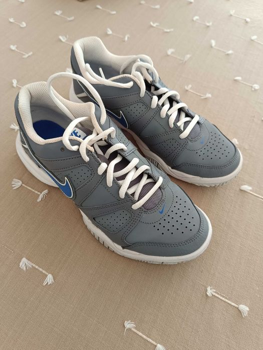 Tênis Nike City Court 7