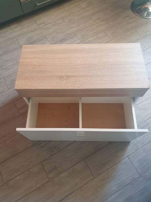 Банкетка у вітальню