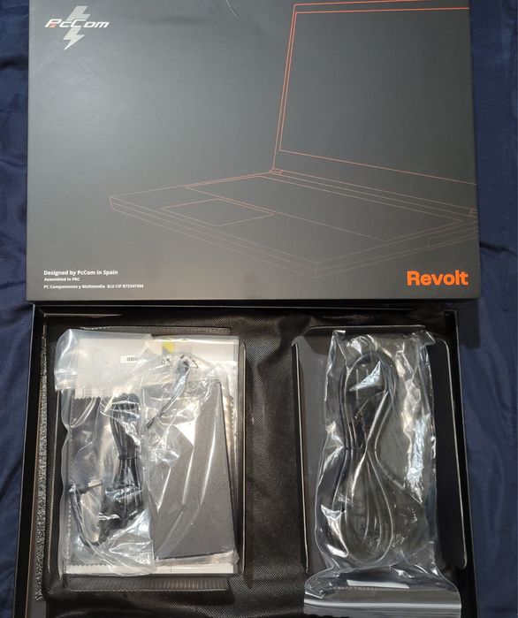 PCcom Revolt 3050 Novo