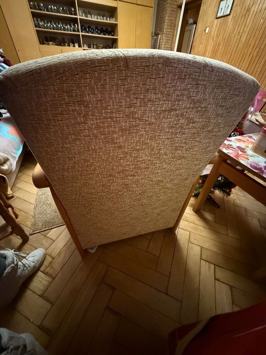 Dwa fotele + dwie pufy