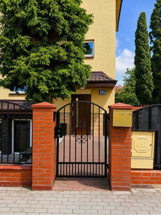 750 злотых в месяц!  Hostel Warszawa- Хостел Tani  Mieszkanie! УРСЫНОВ