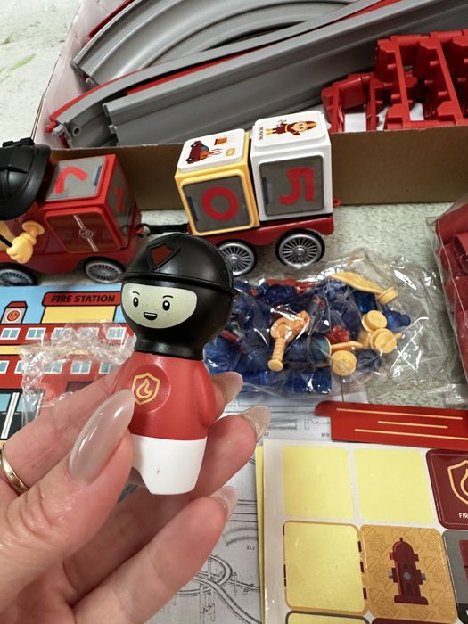 Залізна дорога велика/ на батарейках паравоз/ конструктор