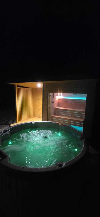 Domek 6 os. nad morzem z sauną balią jacuzzi melex plac zabaw siłownia rowery - Domki Marengo