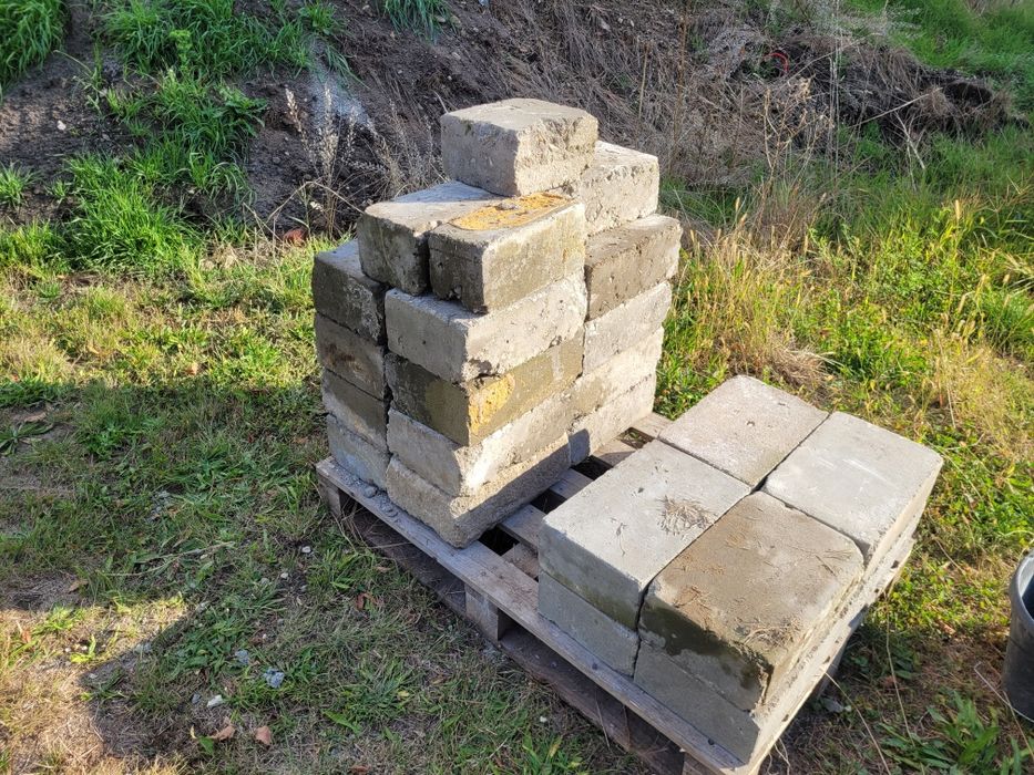 Bloczki betonowe, krawężniki drogowe