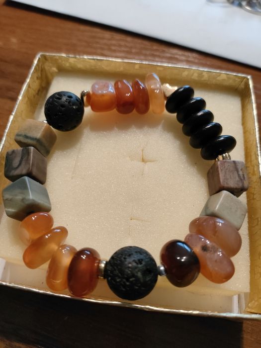 Bransoletka kamienie