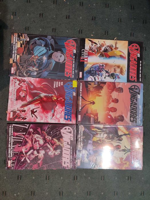 6 livros BD marvel Os Vingadores
