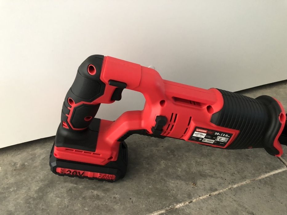 Serrote vaivem a bateria