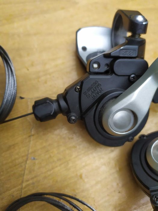 Shimano Deore XT SL-M770  manetki Rapid-Fire Plus  ,3x 9 Speed Polecam