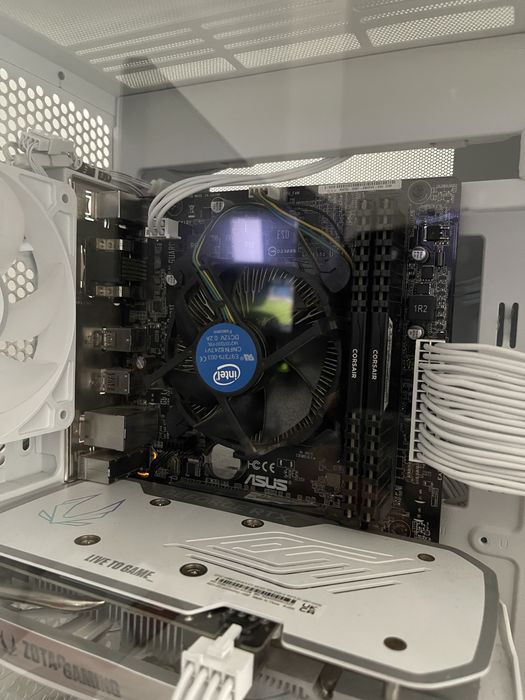 Motherboard Asus + CPU I7 6700 + Intel Cooler