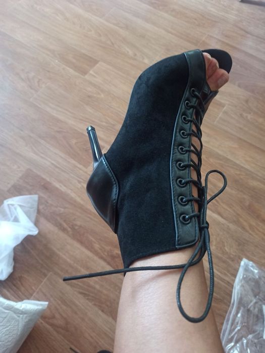 Туфлі 7 і 9.5 см 36-40 р, босоніжки, хілси, хилсы, каблуки, ботильйони