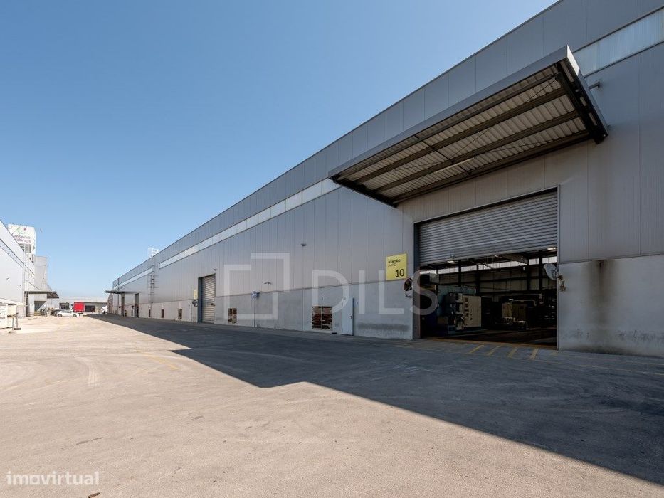 Armazém para arrendar - Complexo Industrial do Carregado
