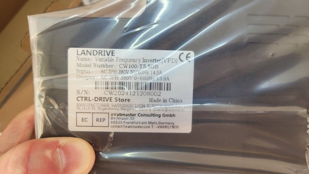 Із 380 на 380 В. 5,5 кВт Частотний перетворювач 5,5 кВт Landrive CW 10