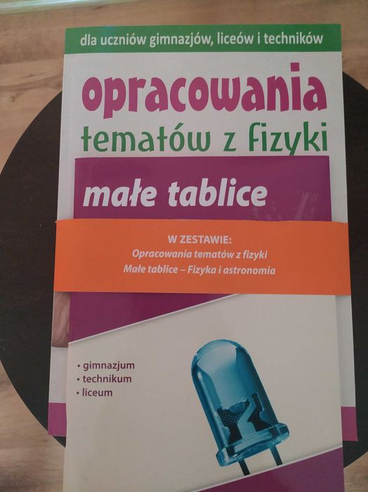 Sprzedam pomoc naukową do fizyki