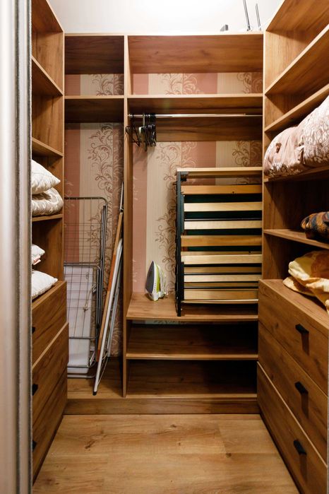 ПОГОДИННО-ПОДОБОВО 1к. кв, 1 ПОВЕРХ м Героїв Дніпра, Оболонський пр 37