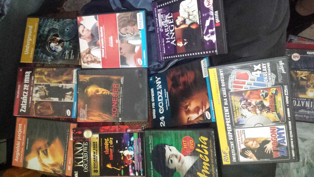 zestaw 20 płyt dvd  filmy dvd v2