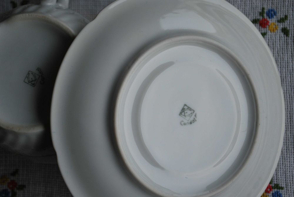 Chávena e Pires Porcelana Antigos Electro Cerâmica do Candal