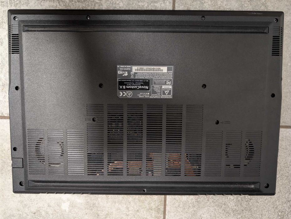 Novacustom Clevo V40 laptop coreboot linux opensource i5/32GB/500GB