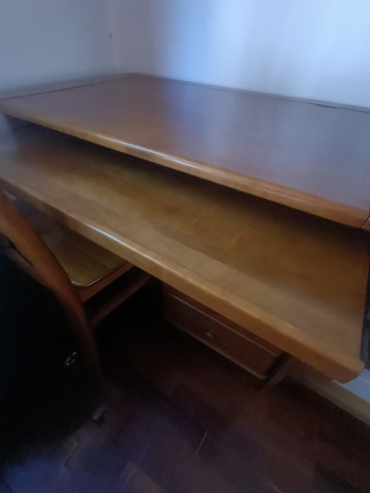 Mobília de Quarto em Cerejeira