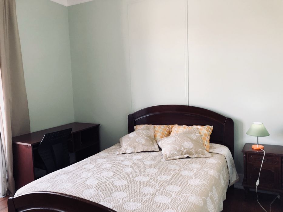 Quarto com Varanda INDIVIDUAL