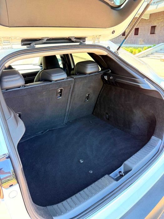 Продам Mazda CX-30