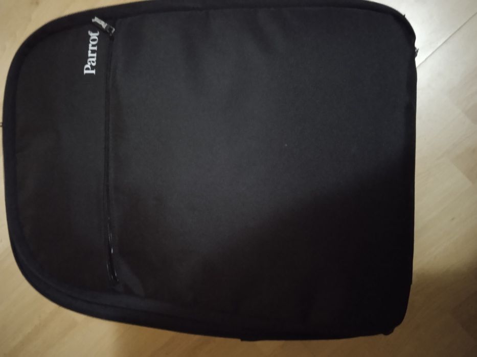 Phantom 3 drone.. with a battery in good condition. €220..64739306802051123