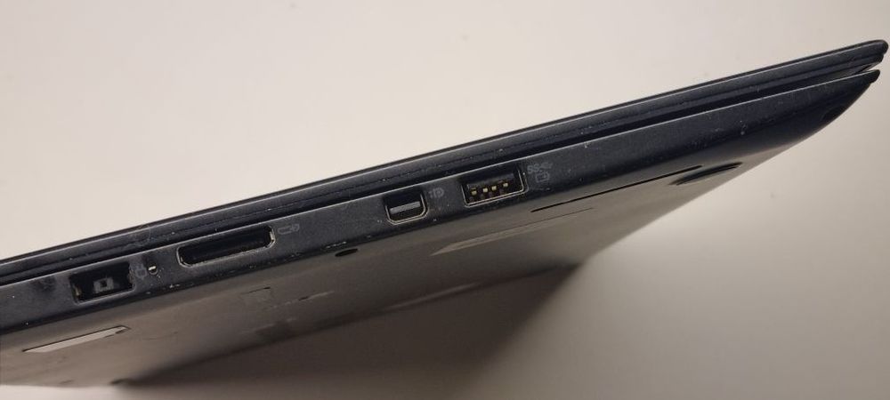 Ноутбук Lenovo ThinkPad X1 Carbon 4th Gen 14.0" Full HD IPS / Intel Core i5-6300U / 8GB