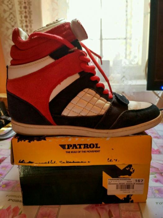 Кросовки Сникерсы / Кросівки