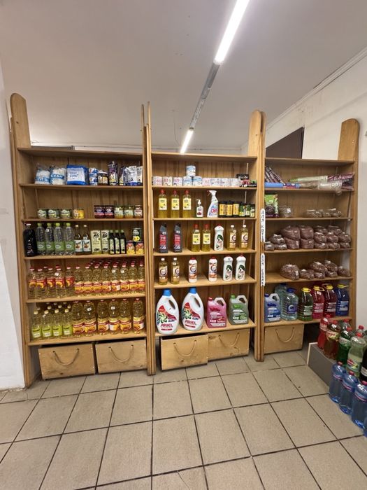 Продам стелажі,полиці