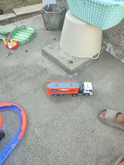 Vários brinquedos