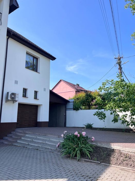Продам будинок, Район (1 АВ ), без комісії для покупця!!!