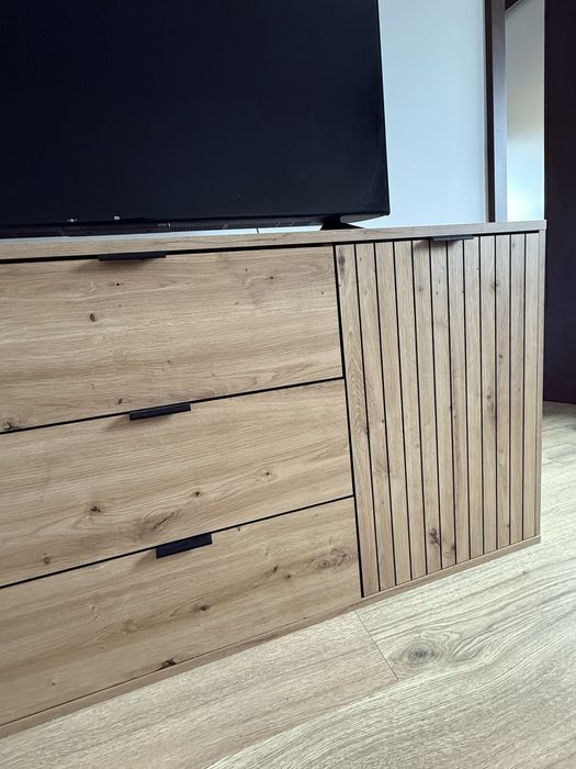 Komoda drewniana / szafka RTV