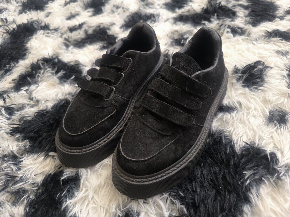 Замшеві кеди на липучках