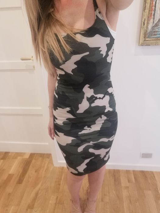 Zara sukienka moro midi