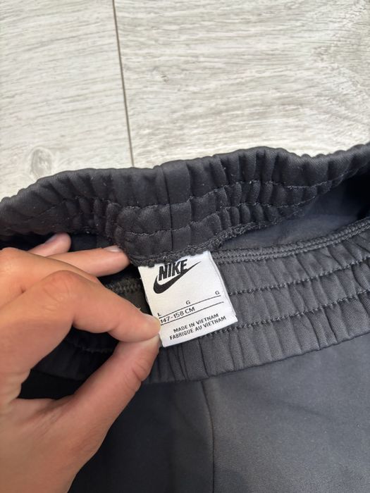 Spodnie dresowe chłopięce nike 146 152