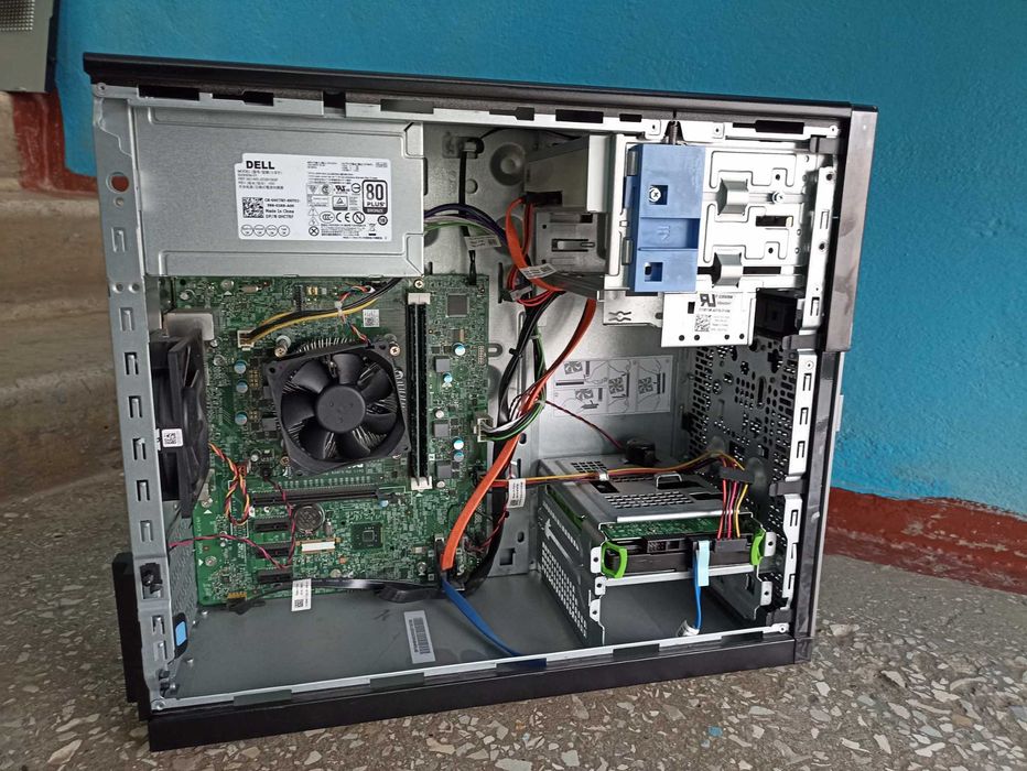 Потужний компютер з Германії/4 ядра/DDR3-8 Gb/Windows 10