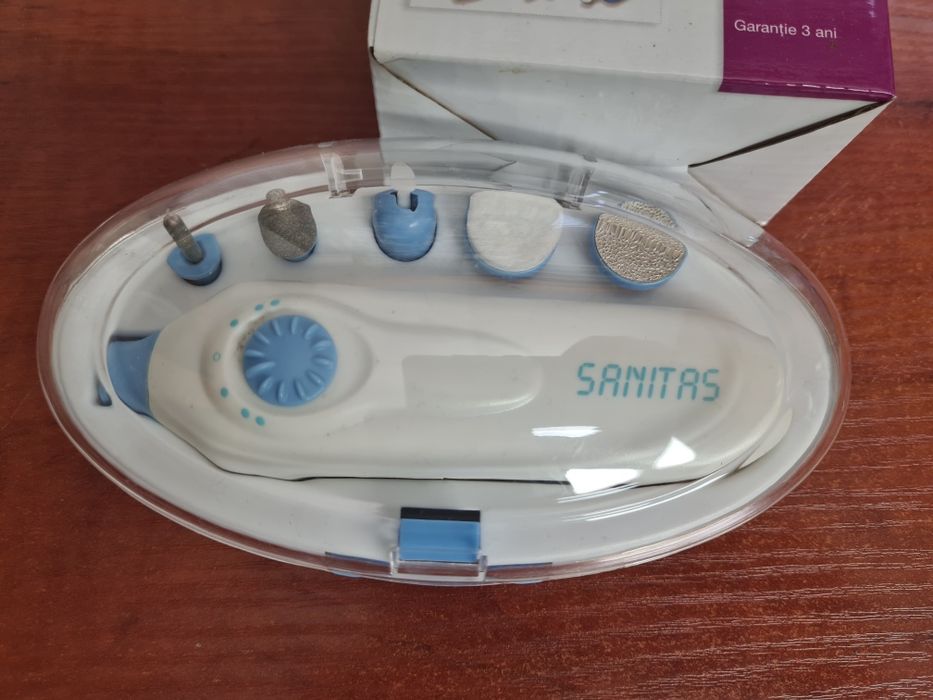 Sanitas podróżny zestaw do manicure i pedicure