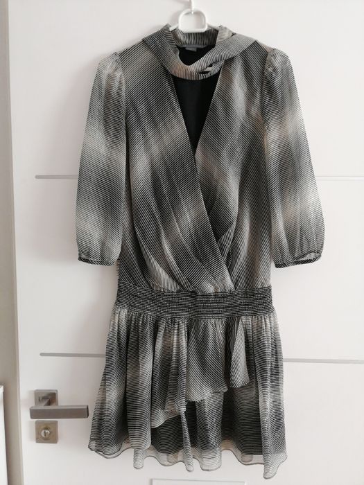 Armani Exchange śliczna sukienka S