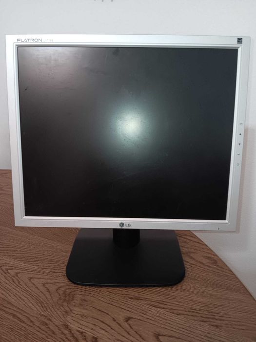 Monitor LCD LG FLATRON 17"