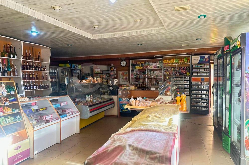 Продаж території, вул. Ньютона, Карачуни.