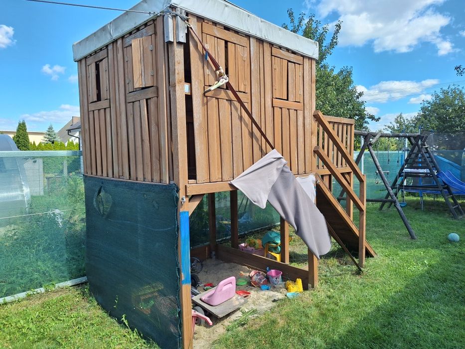 Solidny domek dla dzieci z piaskownicą firmy Winnetoo lite drewno