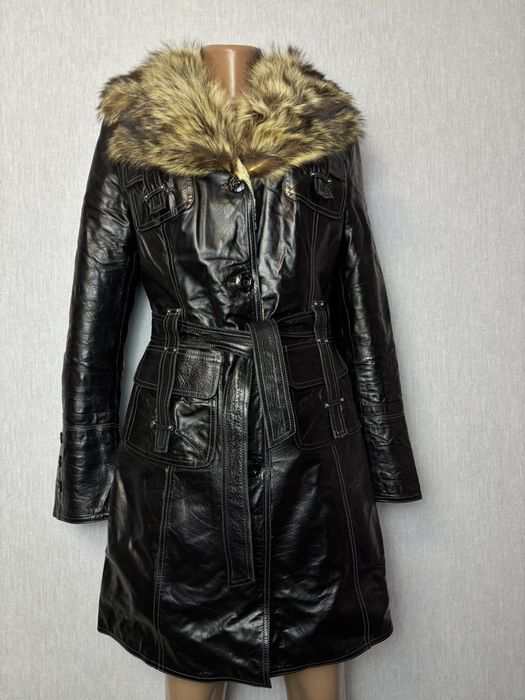 Жіноче шкіряне пальто / дублянка