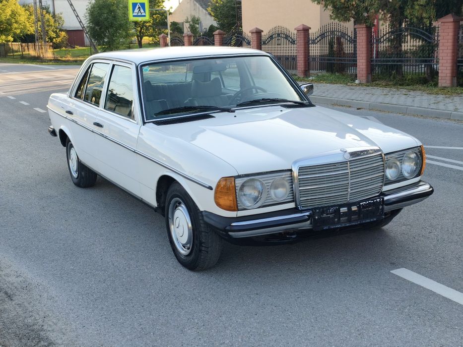 Mercedes-Benz W123