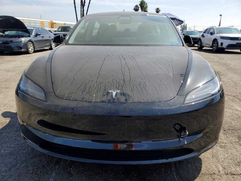 Tesla Model 3 2024