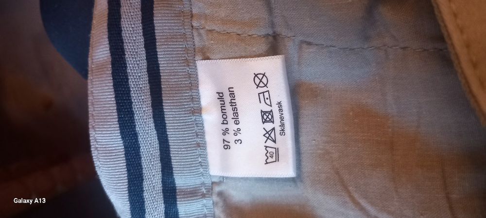 Firmowe spodnie męskie. Szare