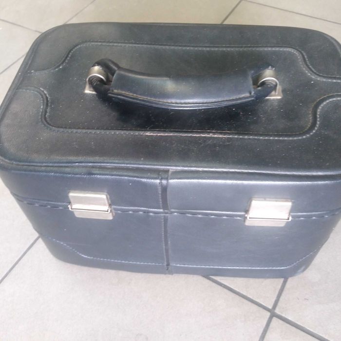 KUFEREK - Domowy na co komu pasuje /
Zachęcam do zakupu