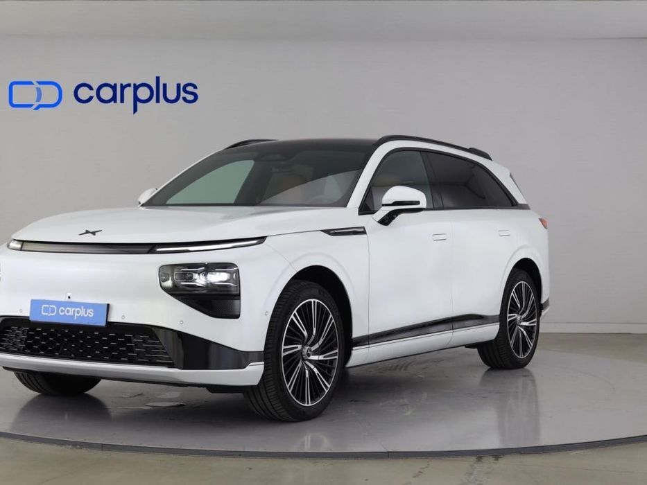 Xpeng G9 93.1 kWh AWD Performance